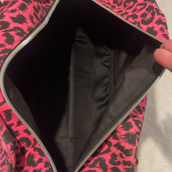 Vintage PINK Victorias Secret Travel Luggage in Pink Leopard Print - Picture 9 of 16